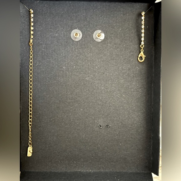 Genuine Crystal Gold (plated) Deco style necklace and earring set - Picture 2 of 3
